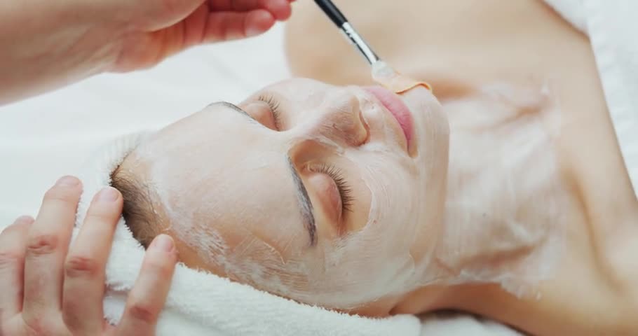 سه روش پاکسازی پوست