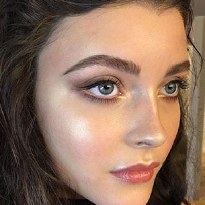 کاشت ابرو دخترانه