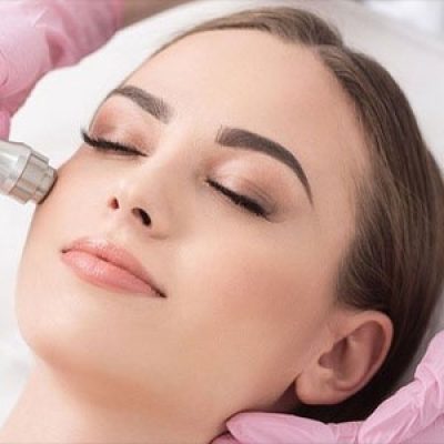 بهترین کلینیک پاکسازی پوست در تهران